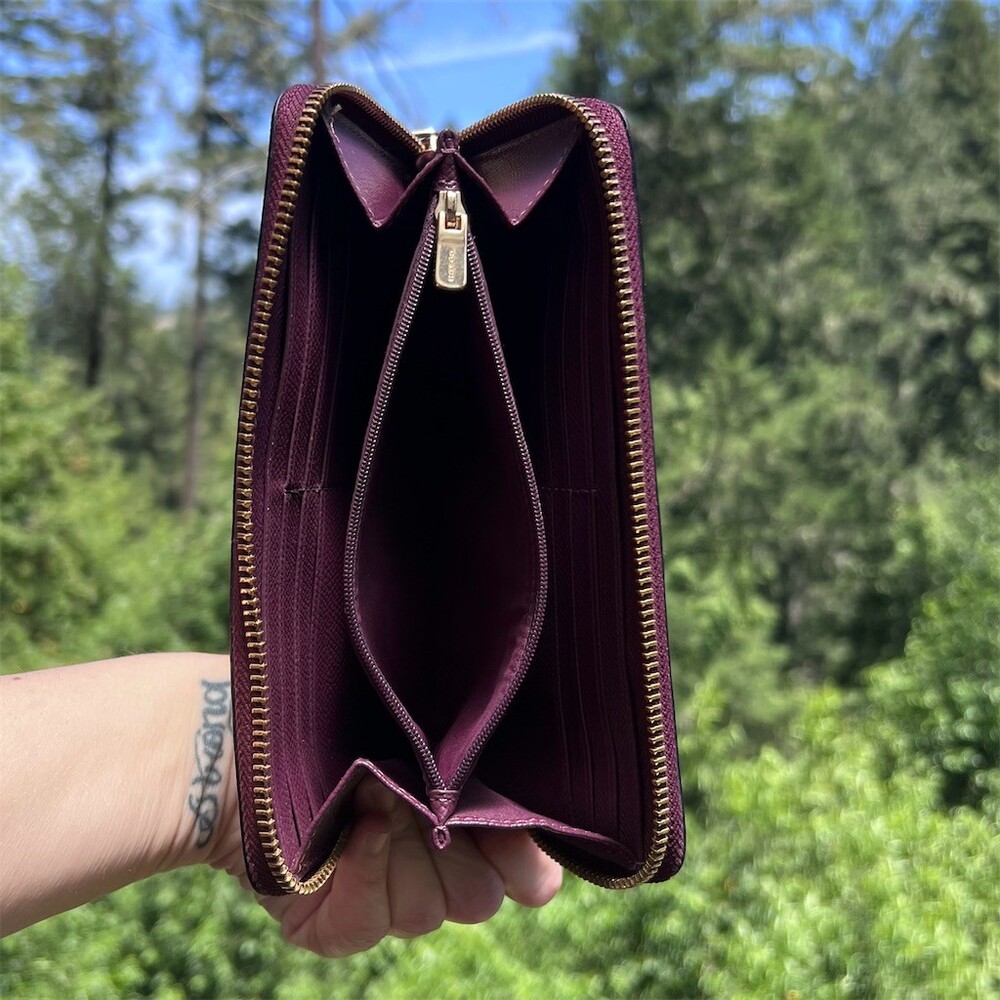 COACH Long Zip-Around Waller Burgundy/Purple Crossgrain Leather - Picture 3 of 13
